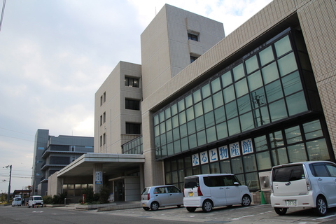 うずしお会館外観