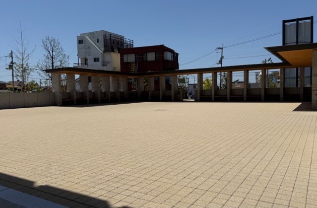 鳴門市役所（うずしお広場）