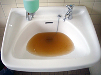赤い水 赤い水