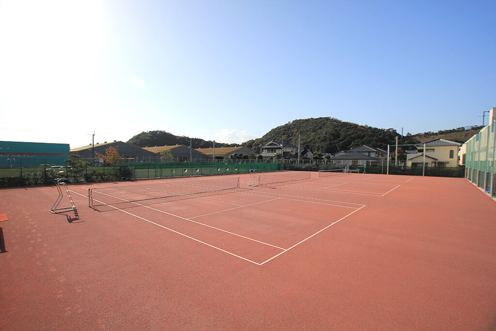 テニス場
