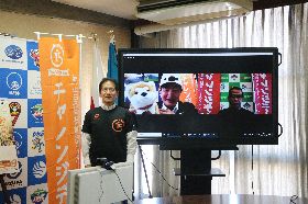 チャレンジデーエール交換（市役所）