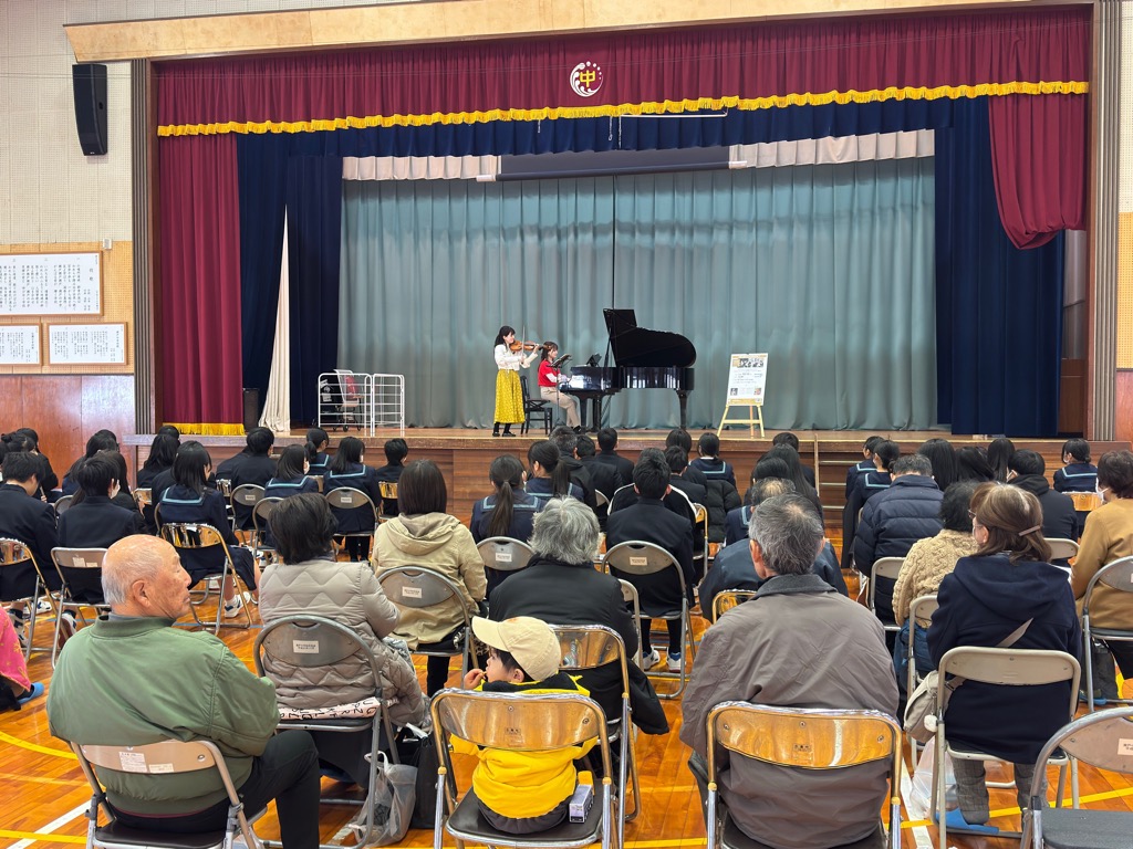 瀬戸中学校