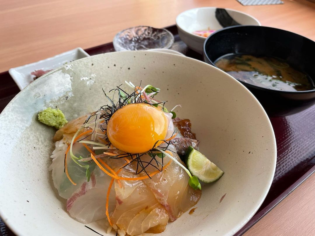 【鯛丸海月】特製鯛丸丼