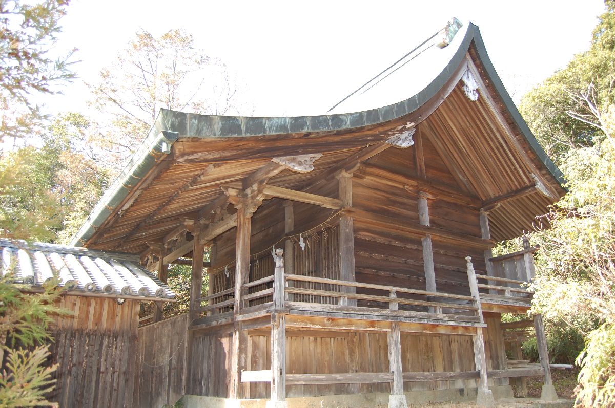 宇志比古神社本殿